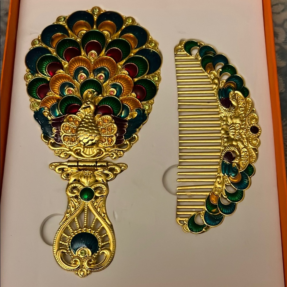 Elegant Gold and Green Peacock Jewelry Set
